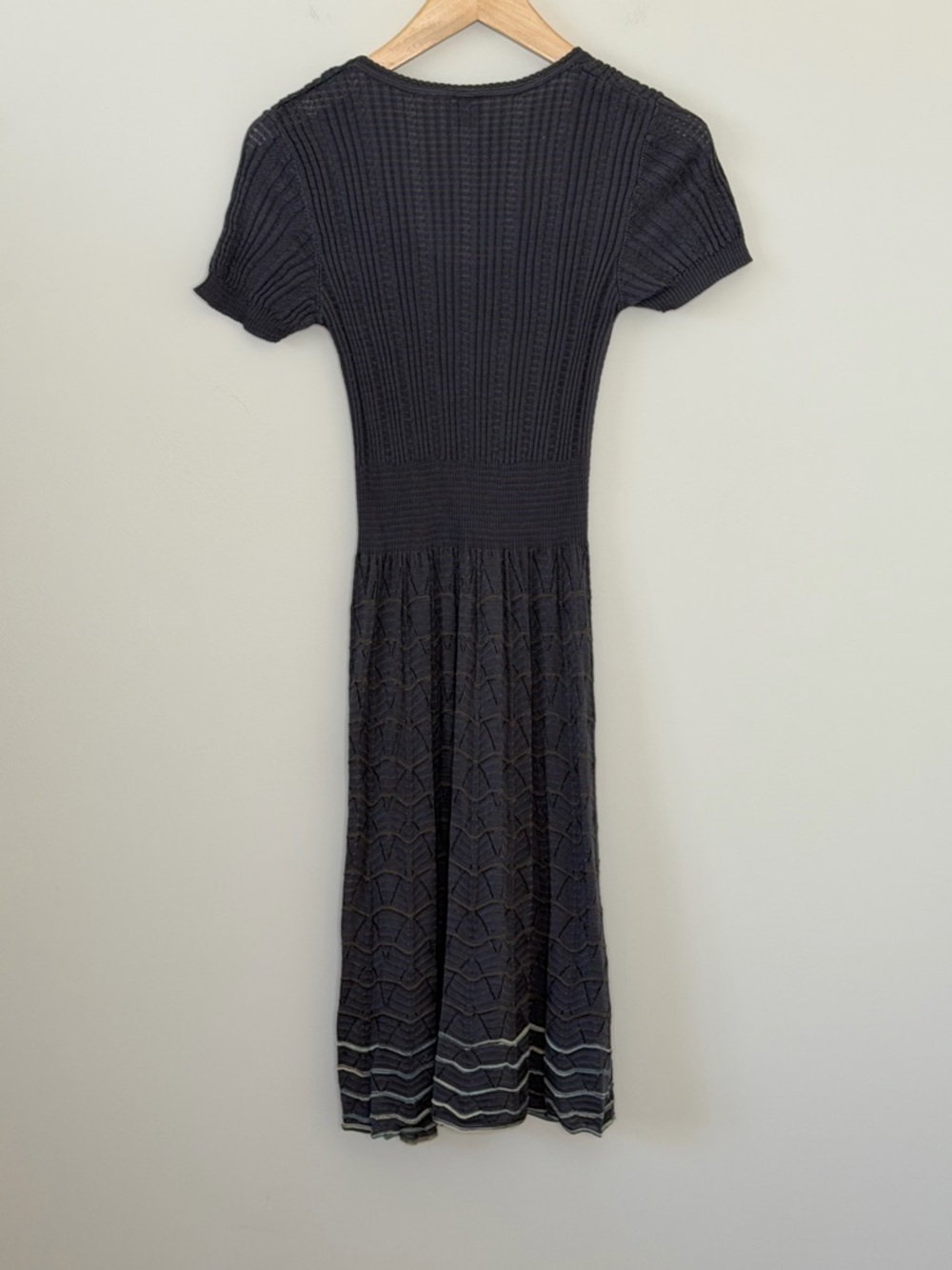M Missoni Knit Dress Gray Ribbed Fit & Flare Italian Designer Elegant Timeless - Picture 8 of 10